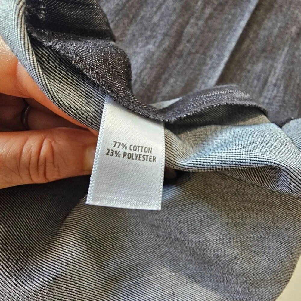 St. John Sport Women's Cropped Denim Side Zip Jean's Pants Black Denim size 12 - Picture 10 of 14